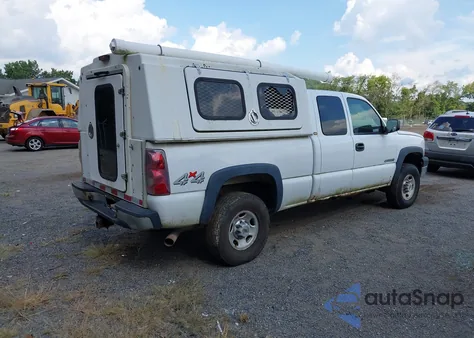 2003 Chevrolet Silverado 2500Hd from USA, damaged, VIN 1GCHK29UX3E182733